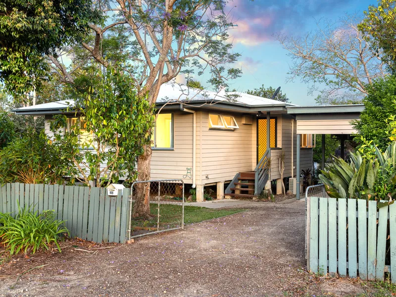 Charming Character Cottage in the Heart of Cooroy