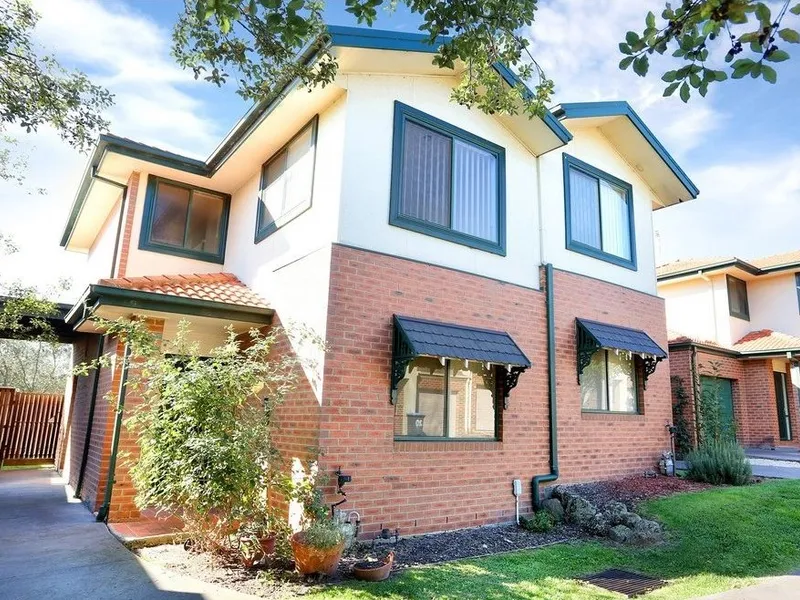 Low-Maintenance Abode Perfect For The Keen Starter!