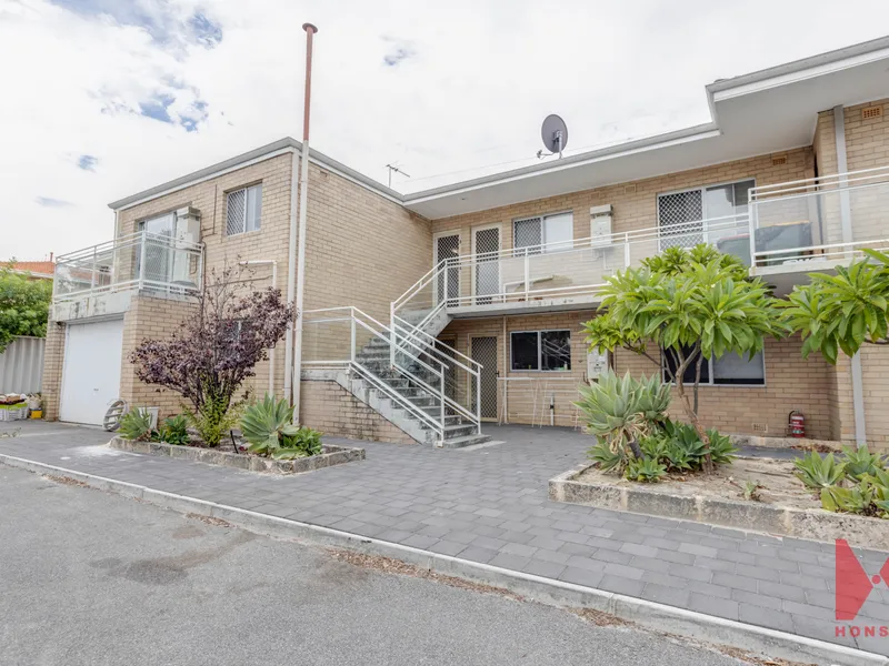 GOLDEN OPPORTUNITY !!! INVERSTMENT OR FIRST HOME