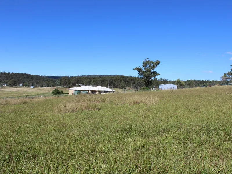 Elevated 4.2 acre block