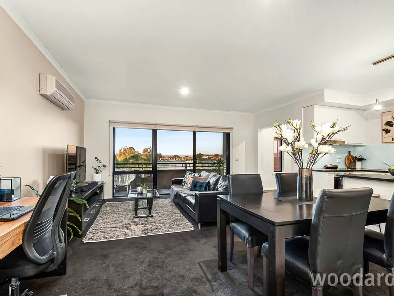 LOCATION AND LIFESTYLE!