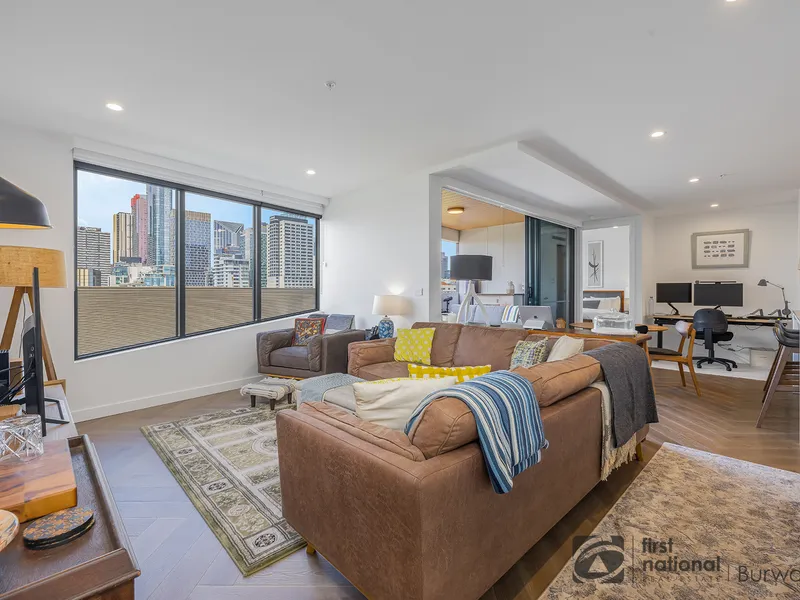 Prestigious Parkside Living in Blue-Ribbon Precinct