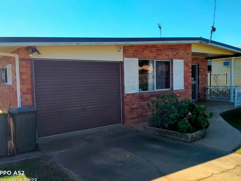 BRICK HOME CLOSE TO EVERYTHING 