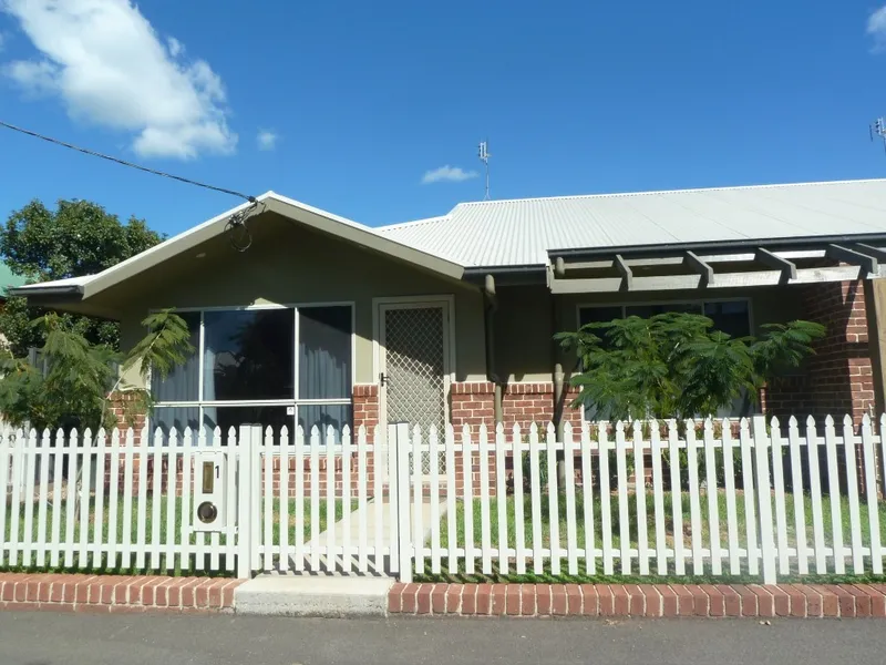 Modern duplex close to CBD