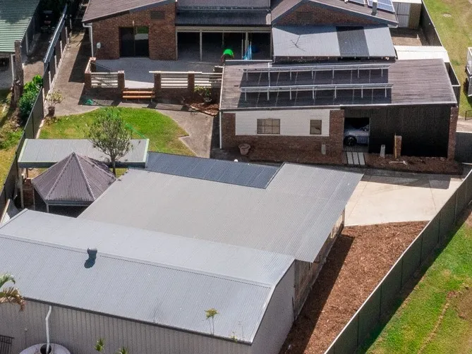 THE ONE YOU HAVE BEEN WAITING FOR- GRANDEUR PROPERTY ON 1188m2 BLOCK!!!