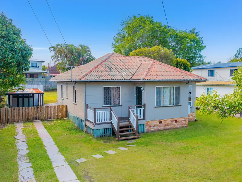 SUPER LOCATION – 810SQM SITE WITH OPTIONS APLENTY!