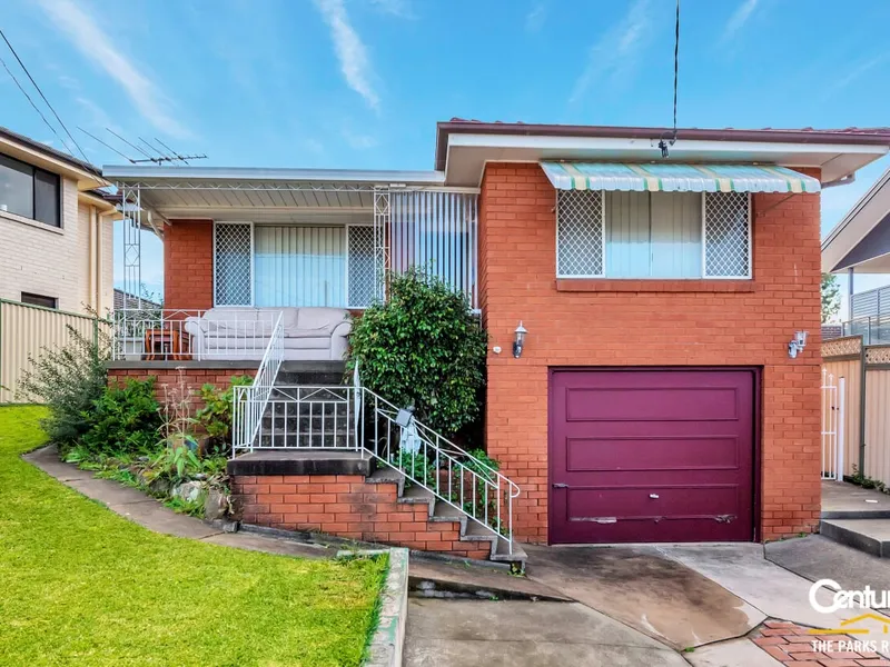 Brick Home In Cul-de-sac Location!