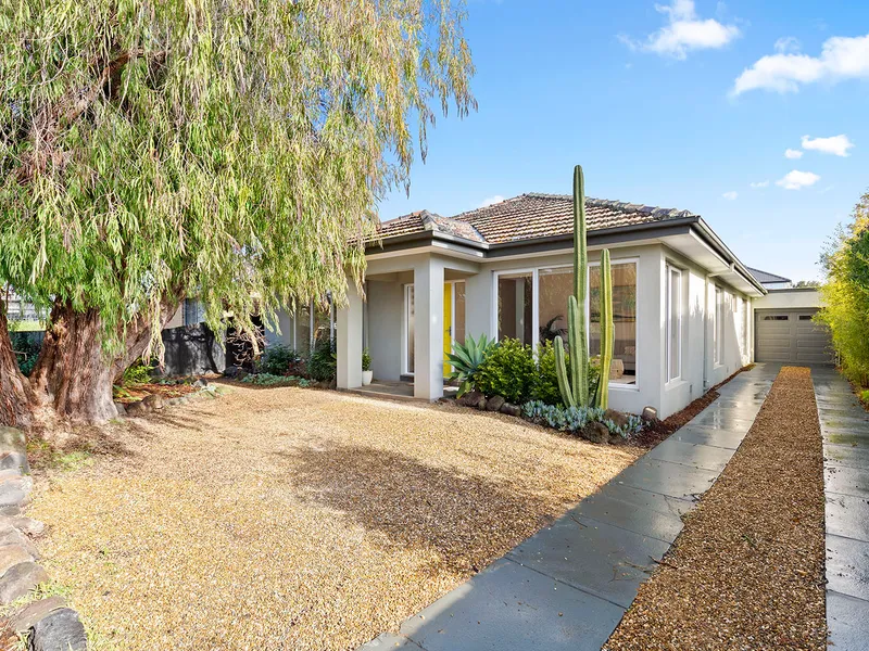 Large Al Fresco Family Home in Quiet Cul-de-Sac