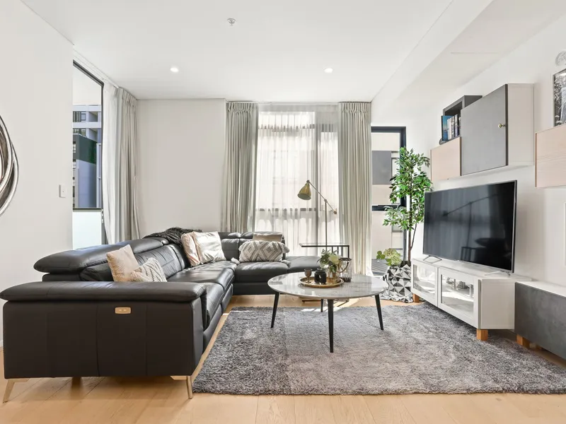 APG - Luxurious Two Bedroom Apartment in South Village