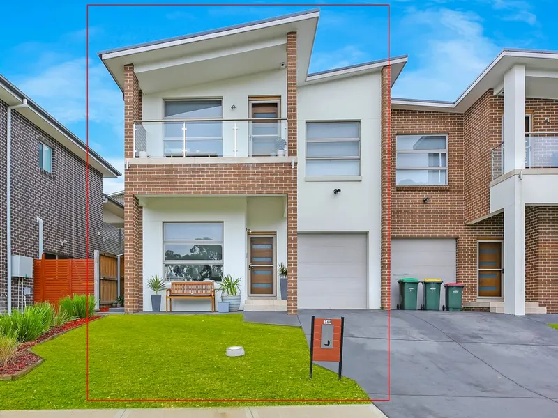 An awesome opportunity for entry level buyers or investor at MacArthur Heights.