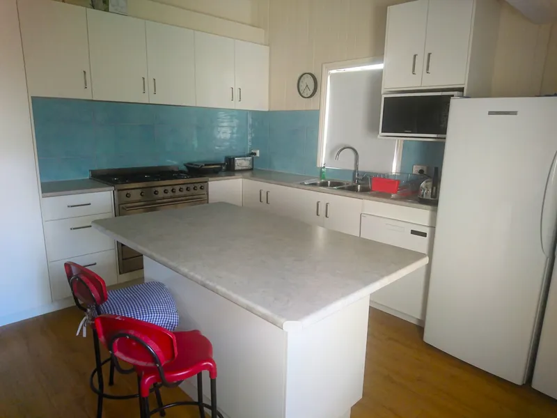 Fully Furnished Accommodation - Suit Contract and Project Workers