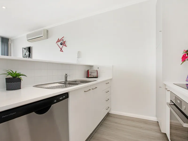 Perfect 2 Bed + Study in the heart of Cremorne