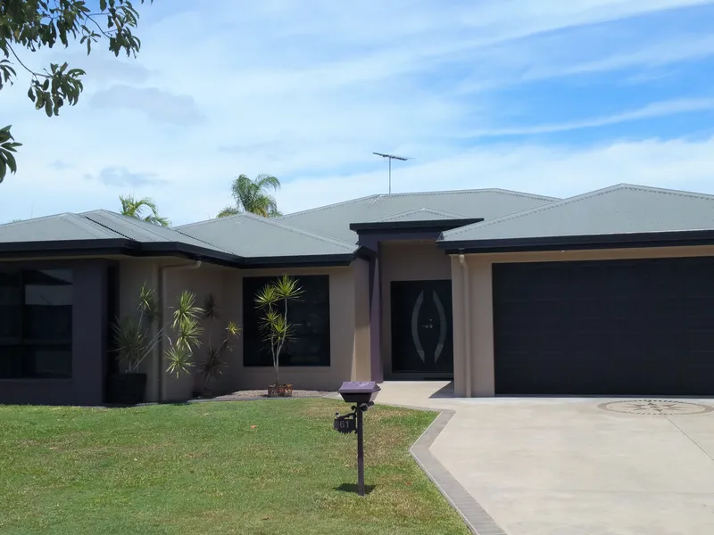Fabulous Home - Stunning Shed