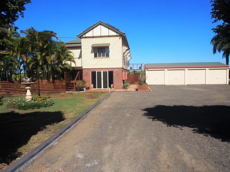 STEP INTO THIS BEAUTIFUL HOME !