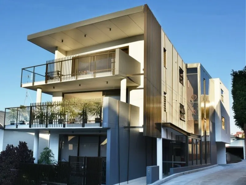 Fully Furnished Boutique Apartment in the Heart of the Brisbane Lifestyle