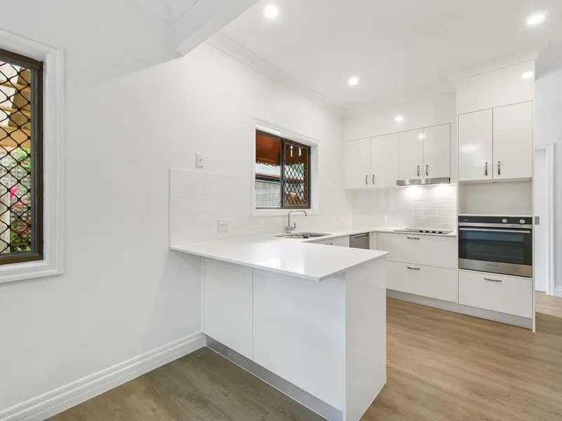 Beautiful two bedroom unit close to the community