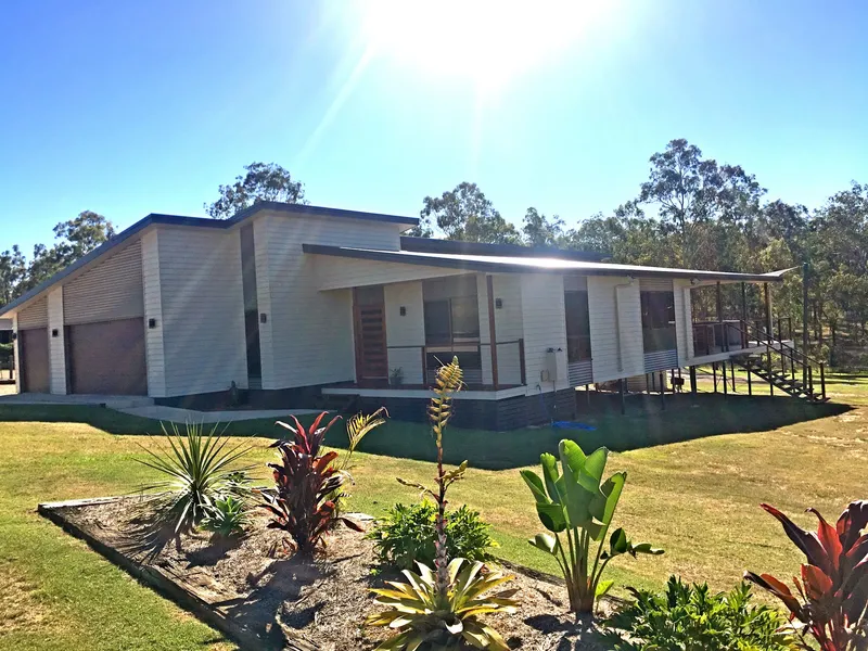 Stunning Lifestyle Property - Simply The Best !!