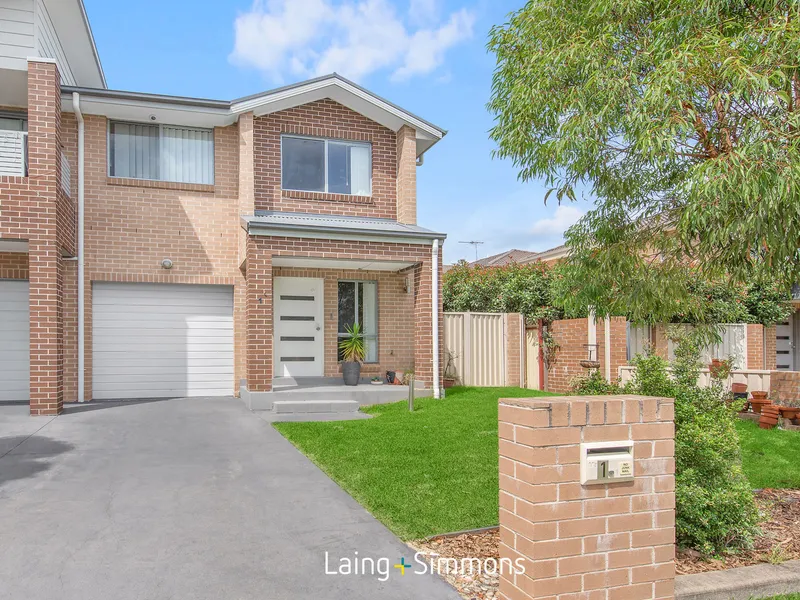 Three Bedroom Townhouse Within Footsteps To Quakers Hill Station