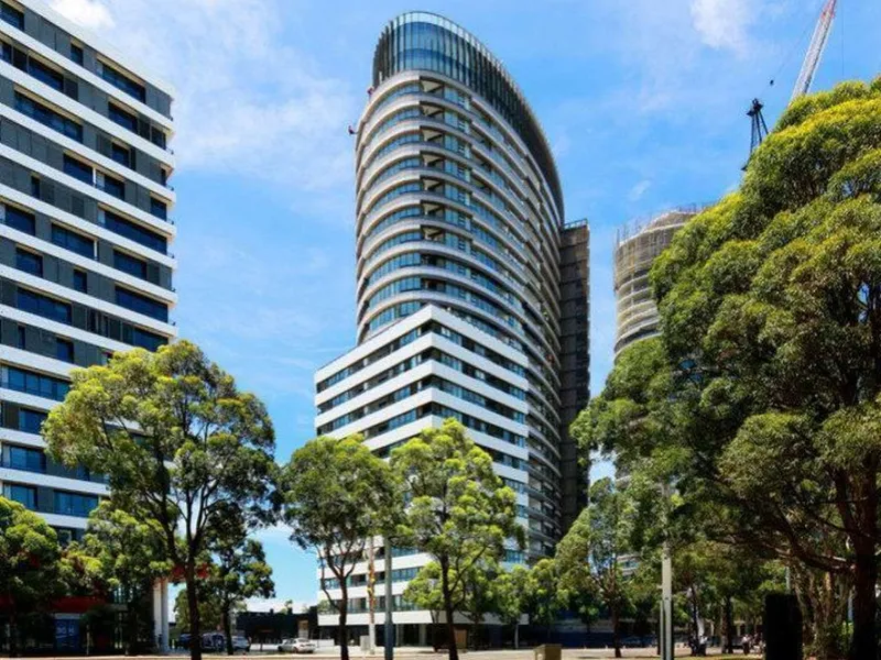 Located on a High floor with good views and situated in 7 Australia Ave, Sydney Olympic Park