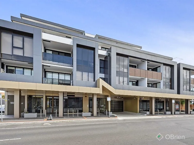 Located Perfectly in the Sought After South Eastern Suburb of Carnegie