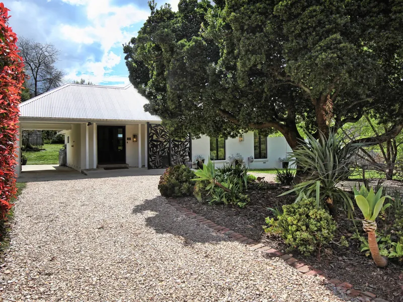 Charming and Convenient Country Home