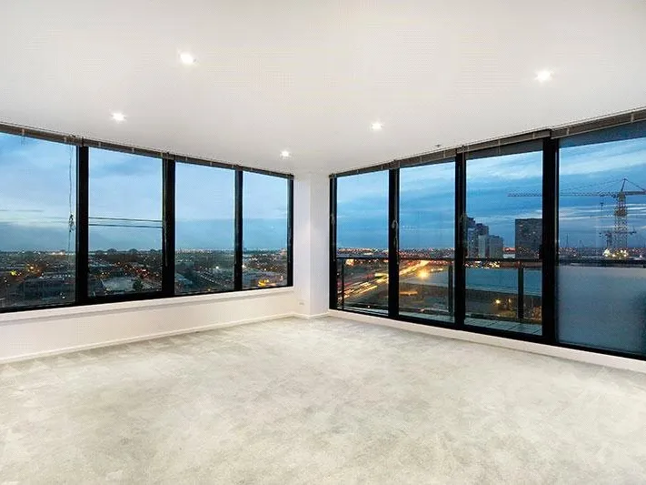 Spacious Apartment on 12th Floor