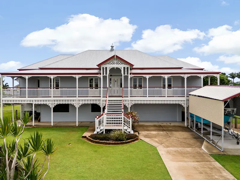 Dual living opportunity - Family home with ocean views!