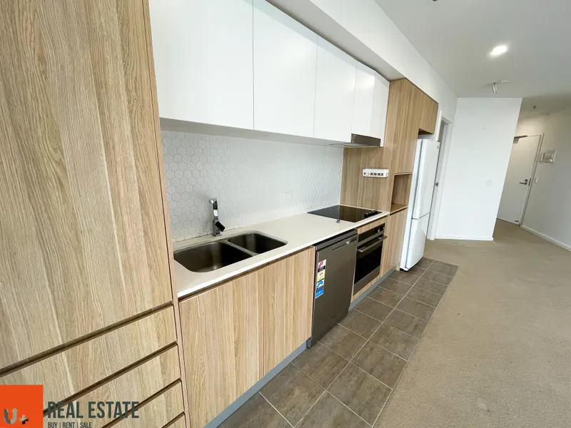 SPACIOUS FURNISHED 2 BEDROOM APARTMENT IN INFINITY TOWER