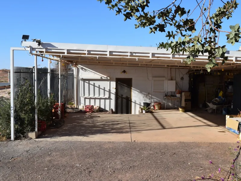 5 bedroom semi-dugout on a 3 tier parcel of land