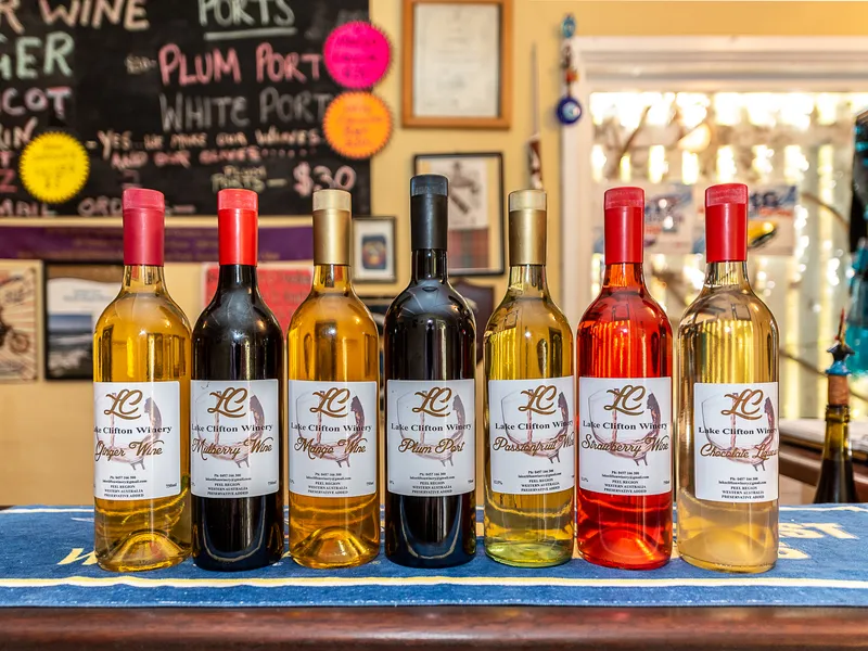 LAKE CLIFTON WINERY