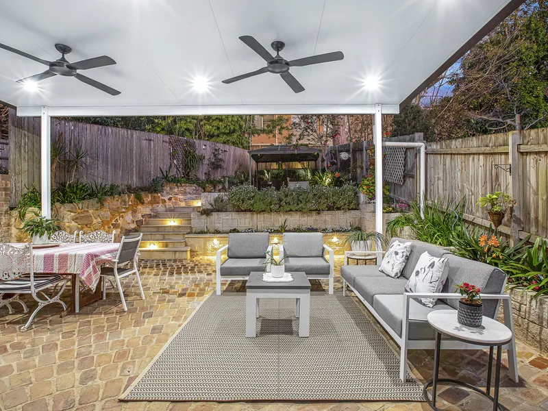 Renovated semi with three outdoor entertaining areas