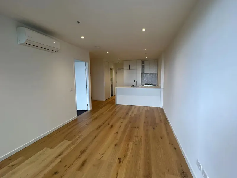 Brand new: 1 bedrooms plus study, Footscray