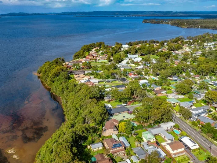 MAJESTIC HOME ELEVATED ABOVE THE LAKE ON A DOUBLE BLOCK 