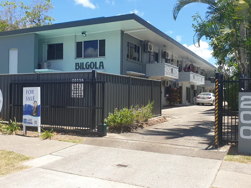 QUAINT UNIT IN SECURE COMPLEX