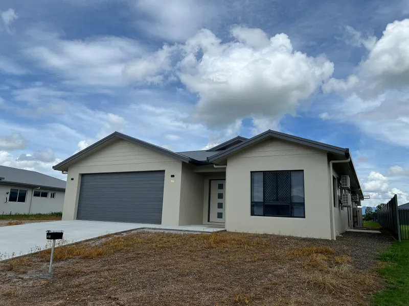 Brand new Build-Located in the Highly after Amaroo Estate-This modern newly built four Bedroom home with executive finishes.