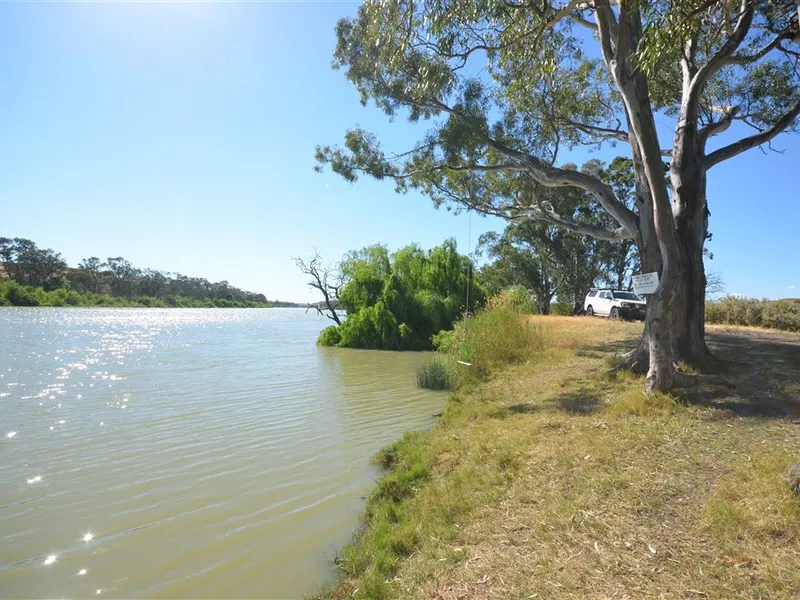 Horticultural Irrigation & Complex on River