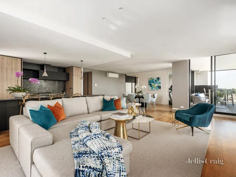 Prestige luxury with panoramic views