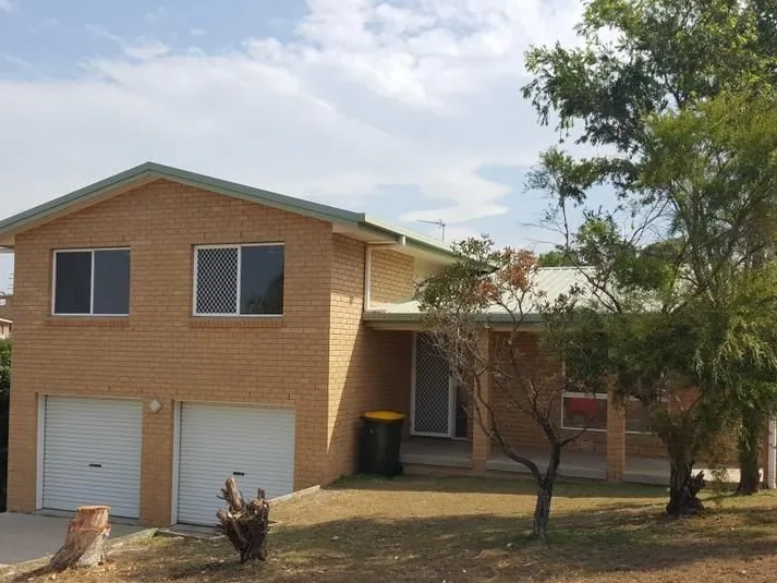 LARGE HOME IN GREAT SUBURB