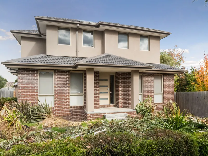 UNIVERSITY LOCATION!