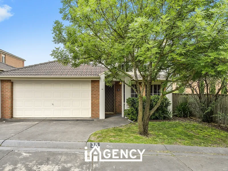 SUPERB LOCATION TO INVEST OR NEST!