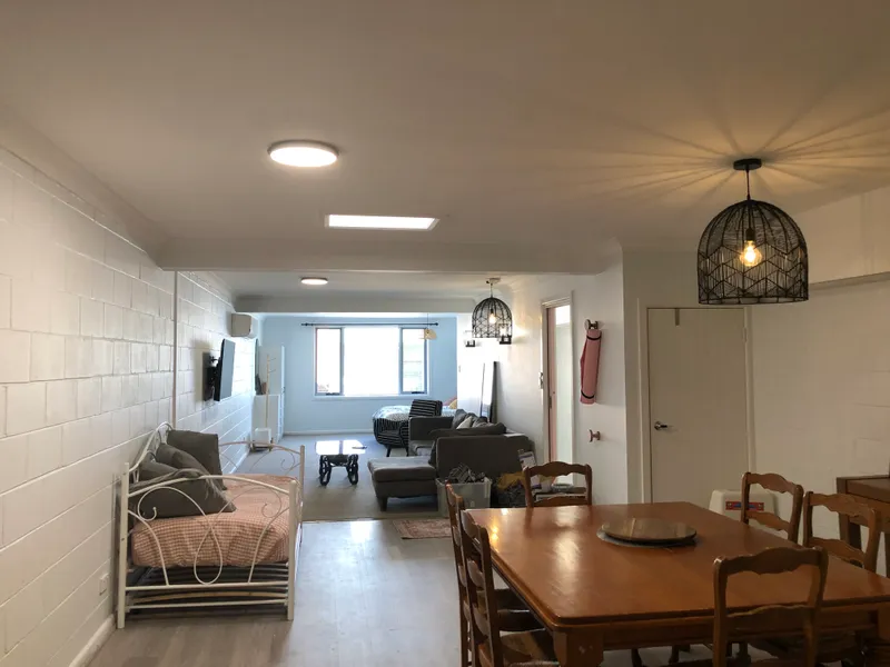 MODERN FURNISHED UNIT IN TOWN