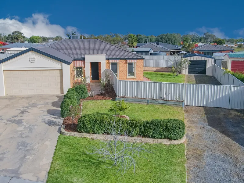 Brilliant Presentation - Ideal location