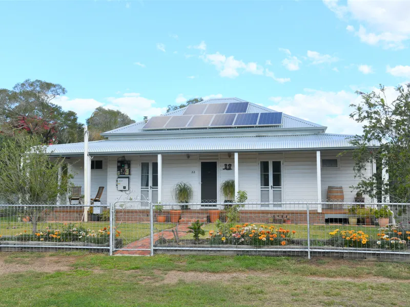 THE PERFECT BLEND OF MODERN COUNTRY & YESTERYEAR!