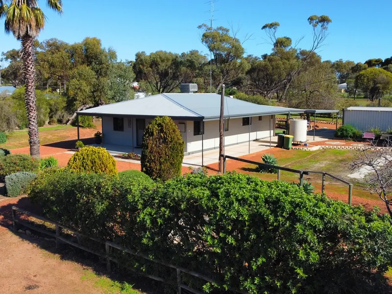 Over 1 Acre, & Better Than New!