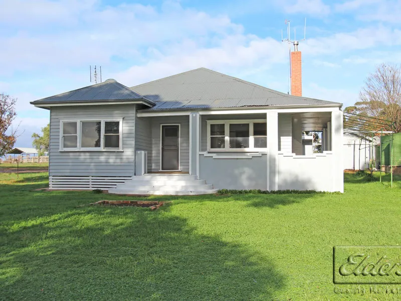 COUNTRY HOMESTEAD ON 37 ACRES