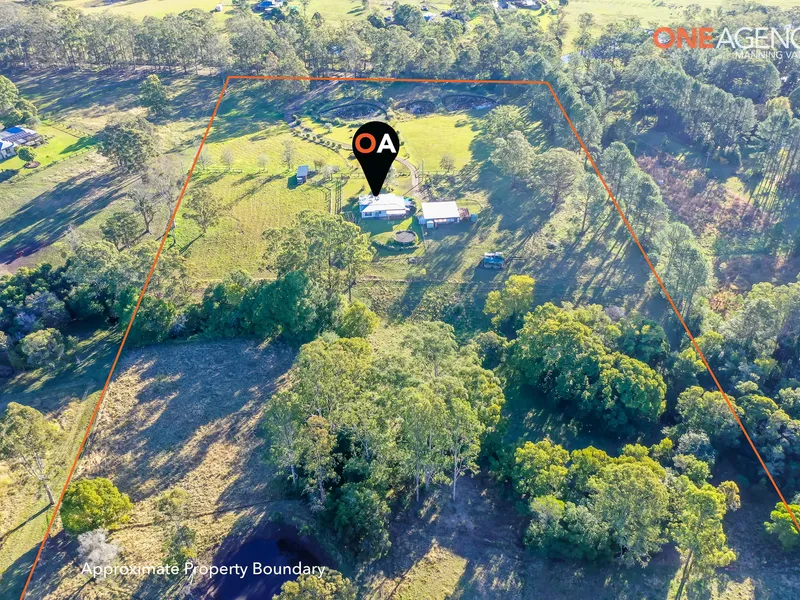 STUNNING ACREAGE SUITABLE FOR LIVESTOCK OR HOBBY FARM