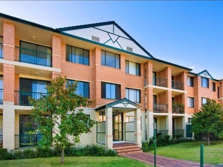 2 Bedrooms Unit  Green Trees Estate in Ashfield