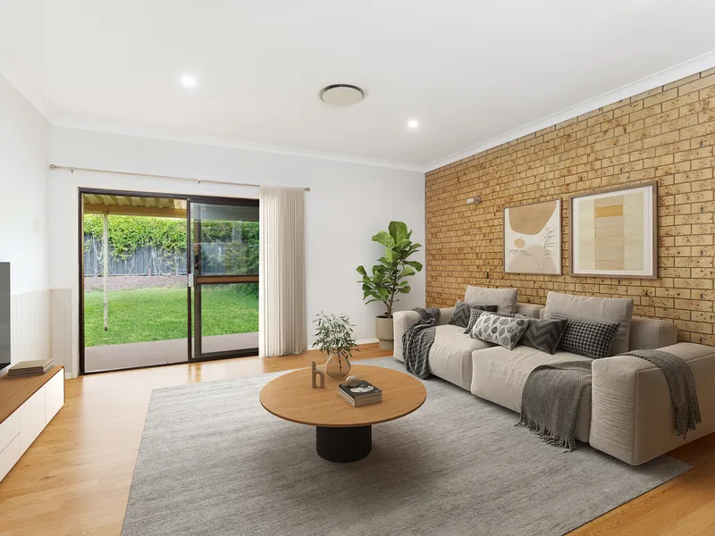 Large North facing brick home on 654m2
