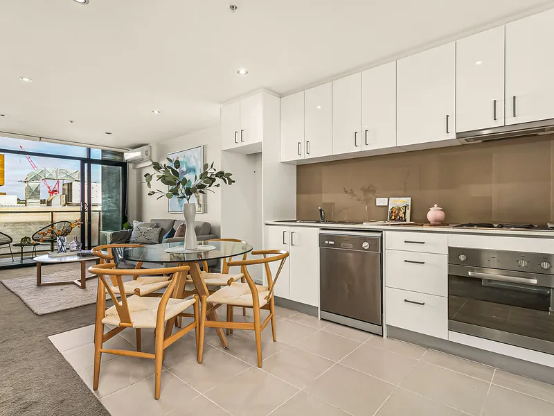 Boutique Living or Astute Investing in Hawthorn's Heartland