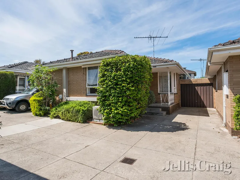 MCKINNON SECONDARY SCHOOL ZONE